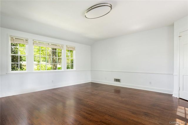 11 SUNSET Lane, Rye, NY 10580