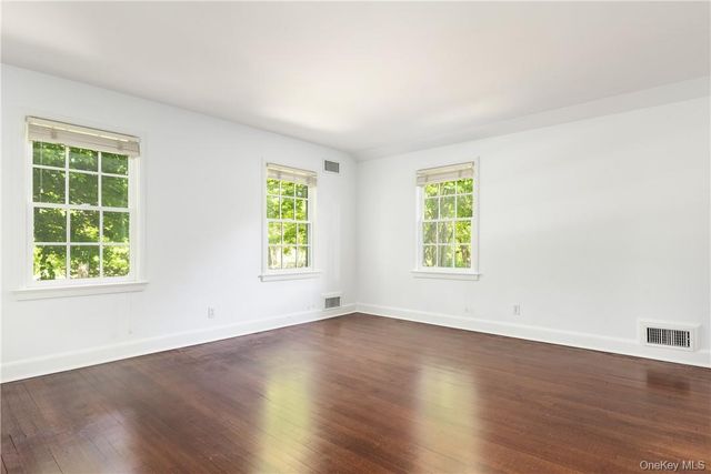 11 SUNSET Lane, Rye, NY 10580
