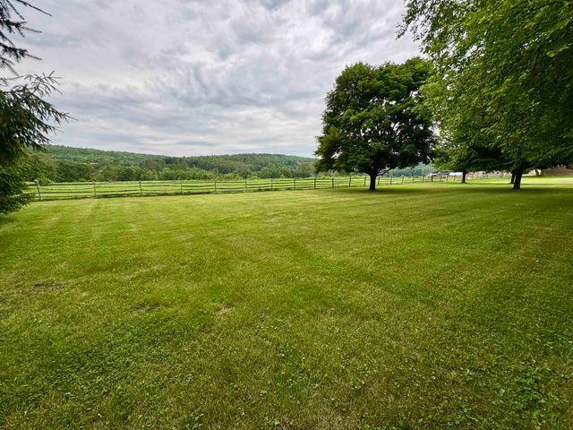155 Upper Plain, Bradford, VT 05033