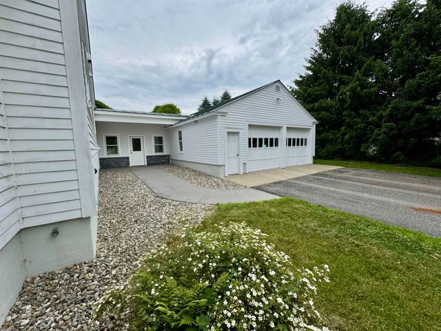 155 Upper Plain, Bradford, VT 05033