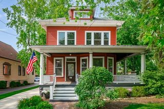 201 E Schiller Street, Elmhurst, IL 60126