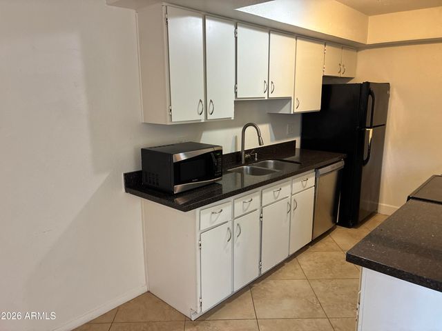 6009 W TOWNLEY Avenue, Glendale, AZ 85302