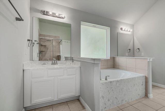 285 Road 66121, Dayton, TX 77535