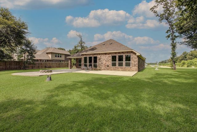 285 Road 66121, Dayton, TX 77535