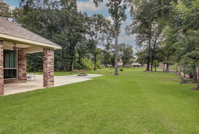 285 Road 66121, Dayton, TX 77535