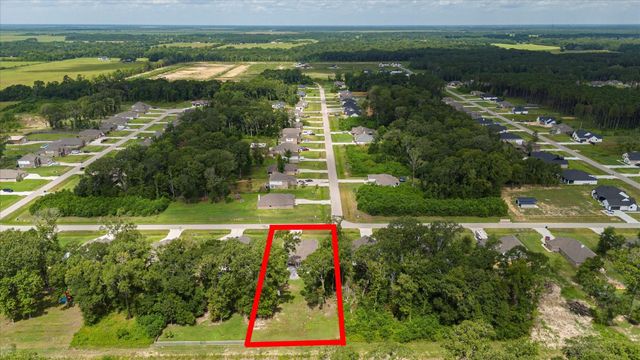 285 Road 66121, Dayton, TX 77535