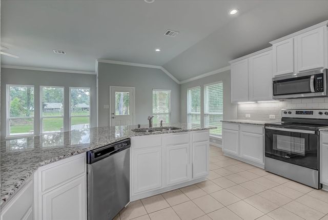 285 Road 66121, Dayton, TX 77535