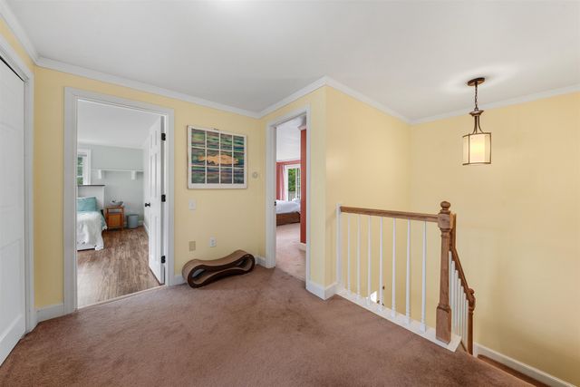 47 Nottingham Road, Raymond, NH 03077