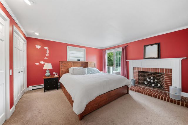 47 Nottingham Road, Raymond, NH 03077