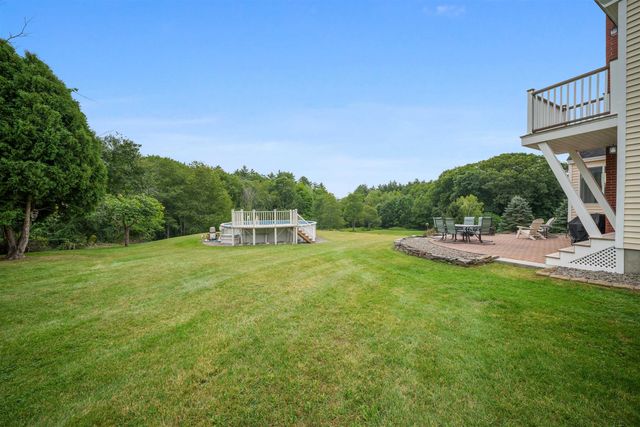 47 Nottingham Road, Raymond, NH 03077
