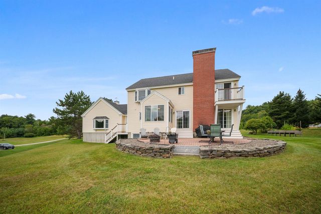 47 Nottingham Road, Raymond, NH 03077