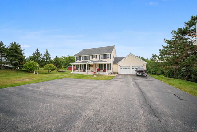 47 Nottingham Road, Raymond, NH 03077