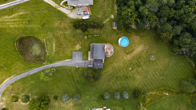 47 Nottingham Road, Raymond, NH 03077
