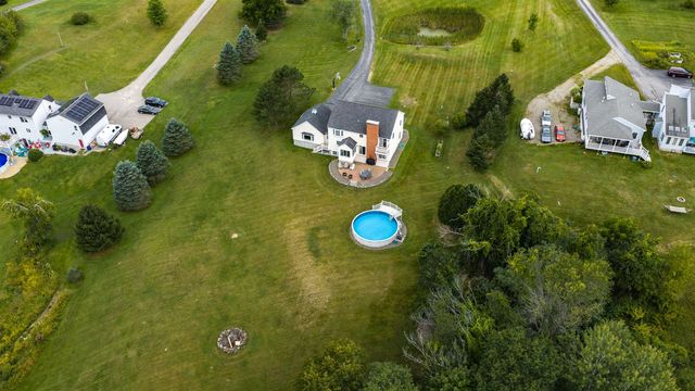 47 Nottingham Road, Raymond, NH 03077