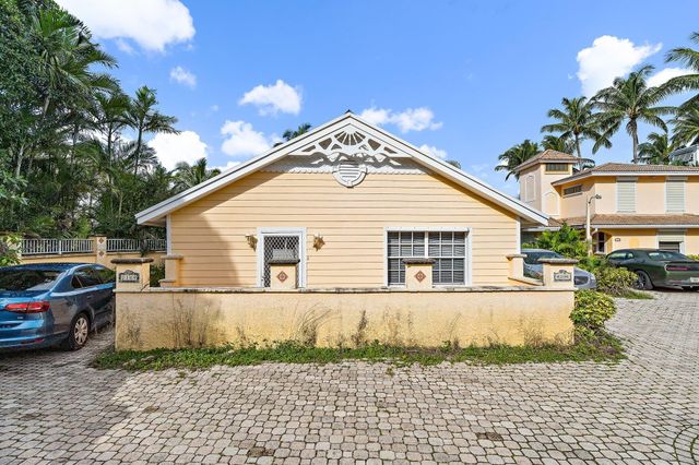 2105 Cove Lane, North Palm Beach, FL 33408