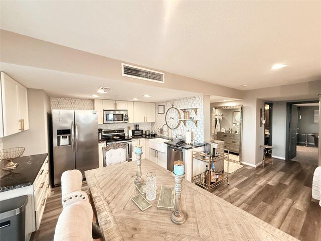 2016 Main Street 1022, Houston, TX 77002