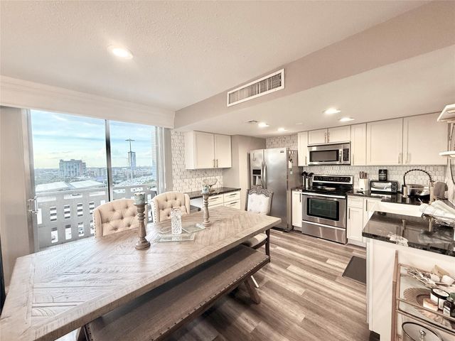 2016 Main Street 1022, Houston, TX 77002