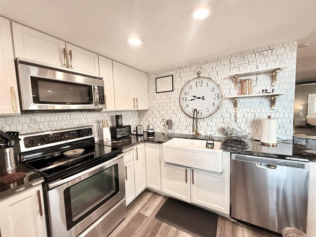 2016 Main Street 1022, Houston, TX 77002