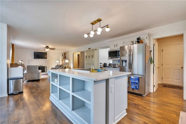 12219 Chestnut Street NW, Canal Fulton, OH 44614