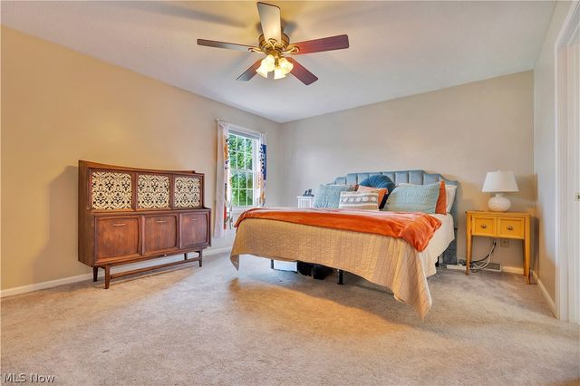 12219 Chestnut Street NW, Canal Fulton, OH 44614