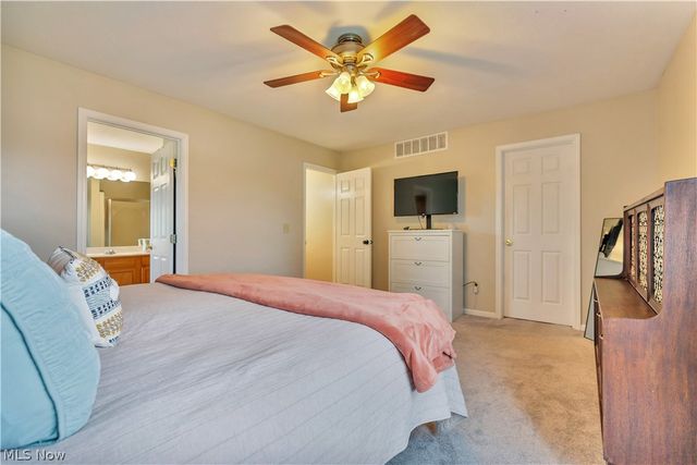12219 Chestnut Street NW, Canal Fulton, OH 44614