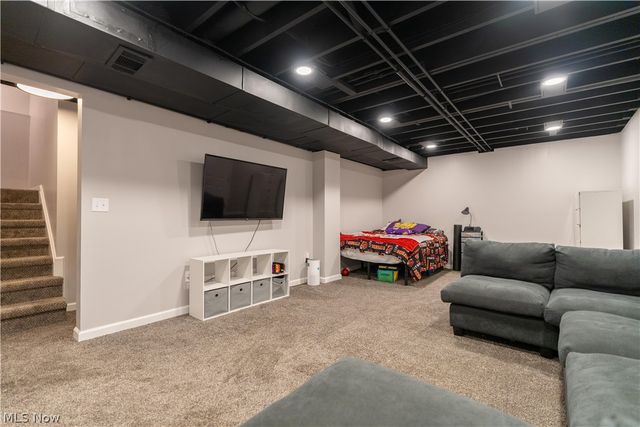 12219 Chestnut Street NW, Canal Fulton, OH 44614