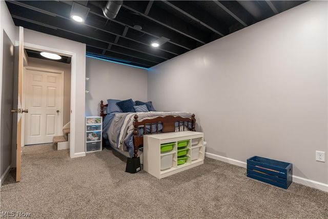 12219 Chestnut Street NW, Canal Fulton, OH 44614