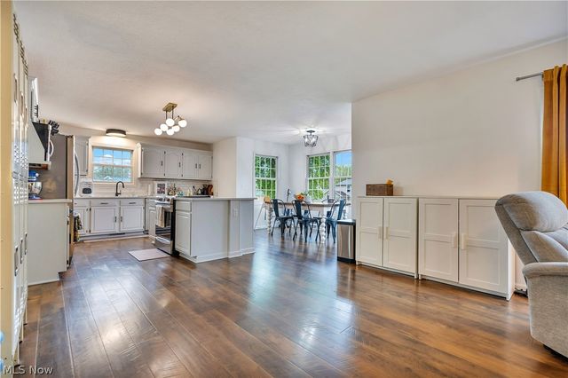 12219 Chestnut Street NW, Canal Fulton, OH 44614