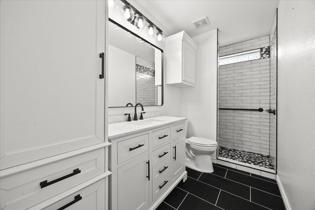 528 Hubbard Circle, Nevada, TX 75173