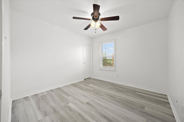 528 Hubbard Circle, Nevada, TX 75173