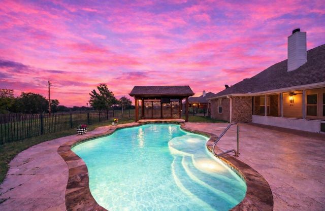 528 Hubbard Circle, Nevada, TX 75173