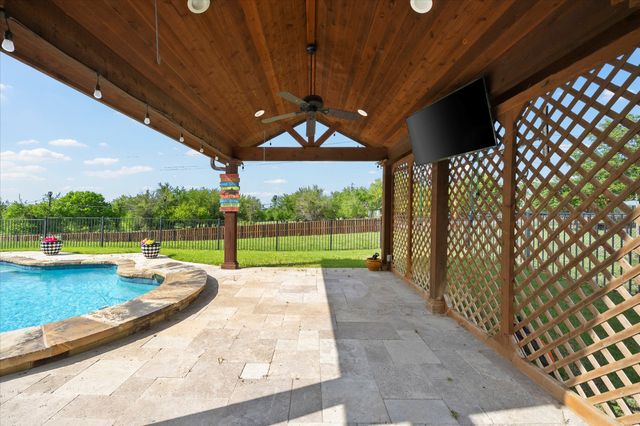 528 Hubbard Circle, Nevada, TX 75173