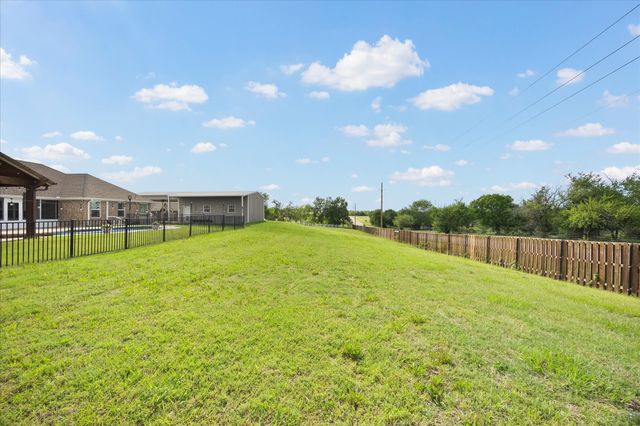 528 Hubbard Circle, Nevada, TX 75173