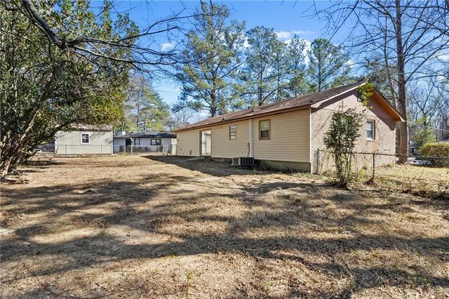 4685 Pinedale Drive, Macon, GA 31206