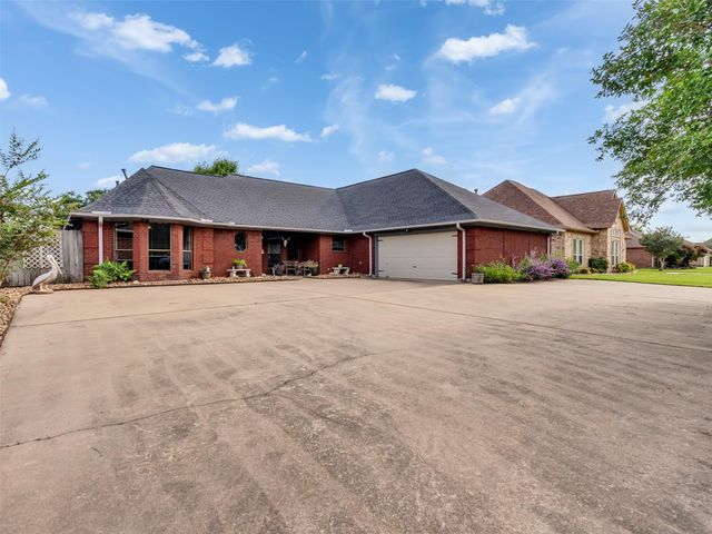 1717 24th Avenue, Texas City, TX 77590