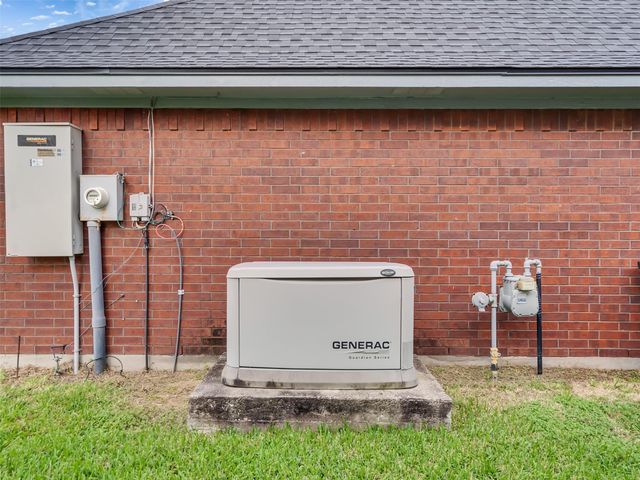 1717 24th Avenue, Texas City, TX 77590
