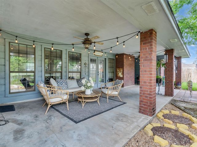 1717 24th Avenue, Texas City, TX 77590