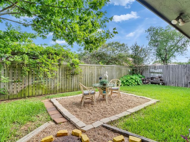 1717 24th Avenue, Texas City, TX 77590