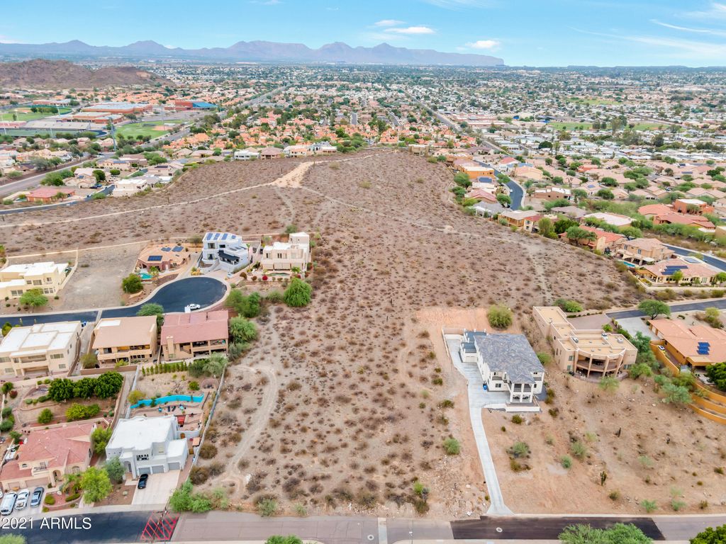 18241 N 13th Place 2, Phoenix, AZ 85022 — photo 2