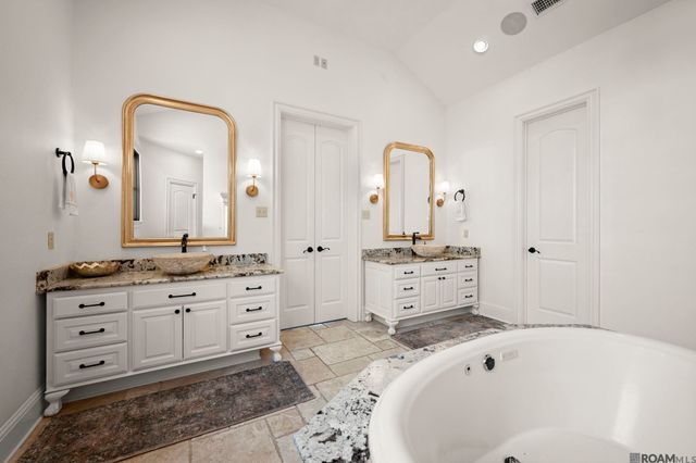 11438 Center Court Blvd, Saint George, LA 70810