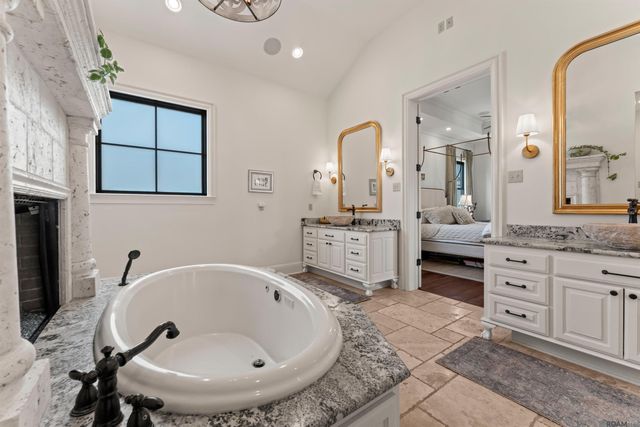 11438 Center Court Blvd, Saint George, LA 70810