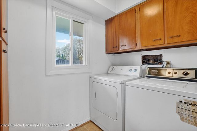 3225 Ginger Snap Lane, Lansing, MI 48911