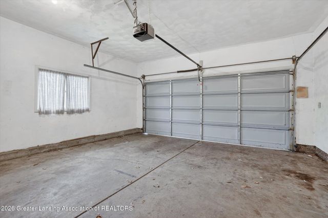 3225 Ginger Snap Lane, Lansing, MI 48911