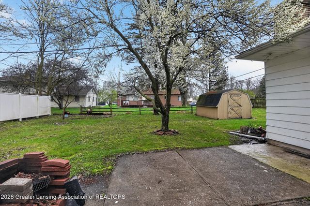 3225 Ginger Snap Lane, Lansing, MI 48911