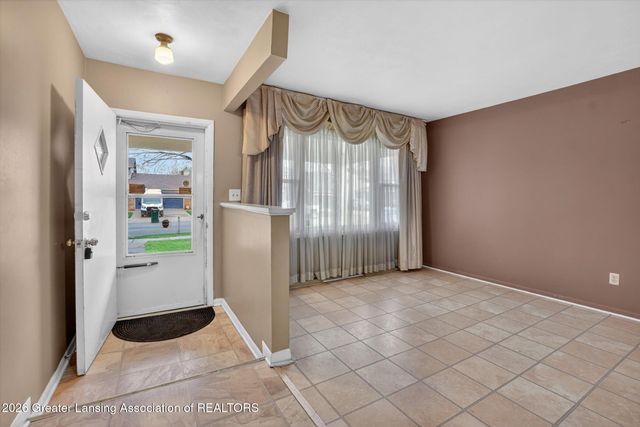 3225 Ginger Snap Lane, Lansing, MI 48911