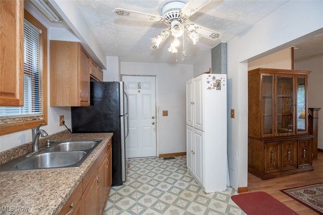 1855 Washington Avenue, Lorain, OH 44052