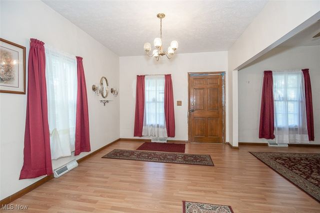 1855 Washington Avenue, Lorain, OH 44052