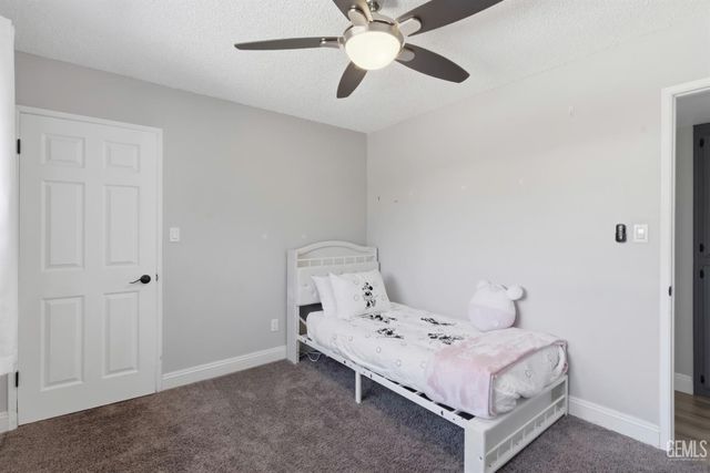 5323 Appletree Lane, Bakersfield, CA 93309