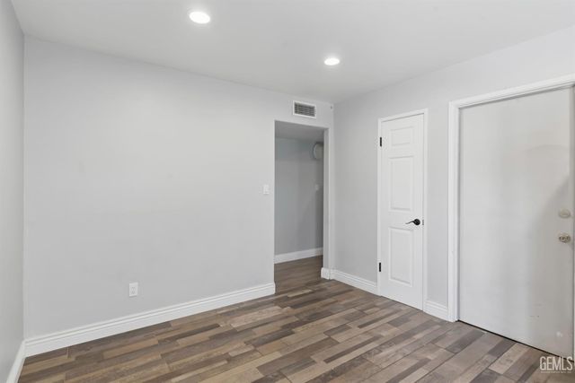 5323 Appletree Lane, Bakersfield, CA 93309