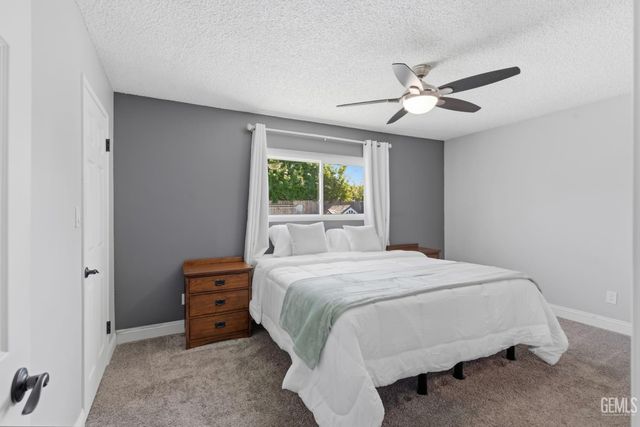 5323 Appletree Lane, Bakersfield, CA 93309